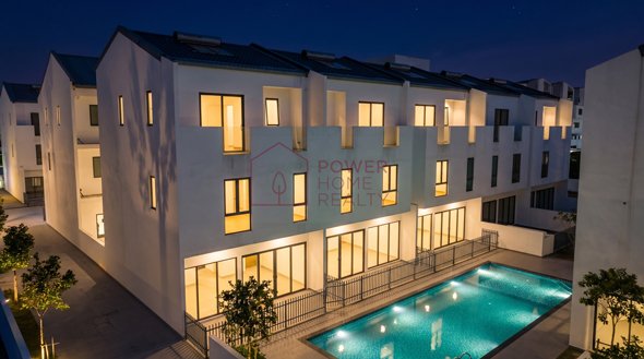Empire Residence resort-style pool courtyard